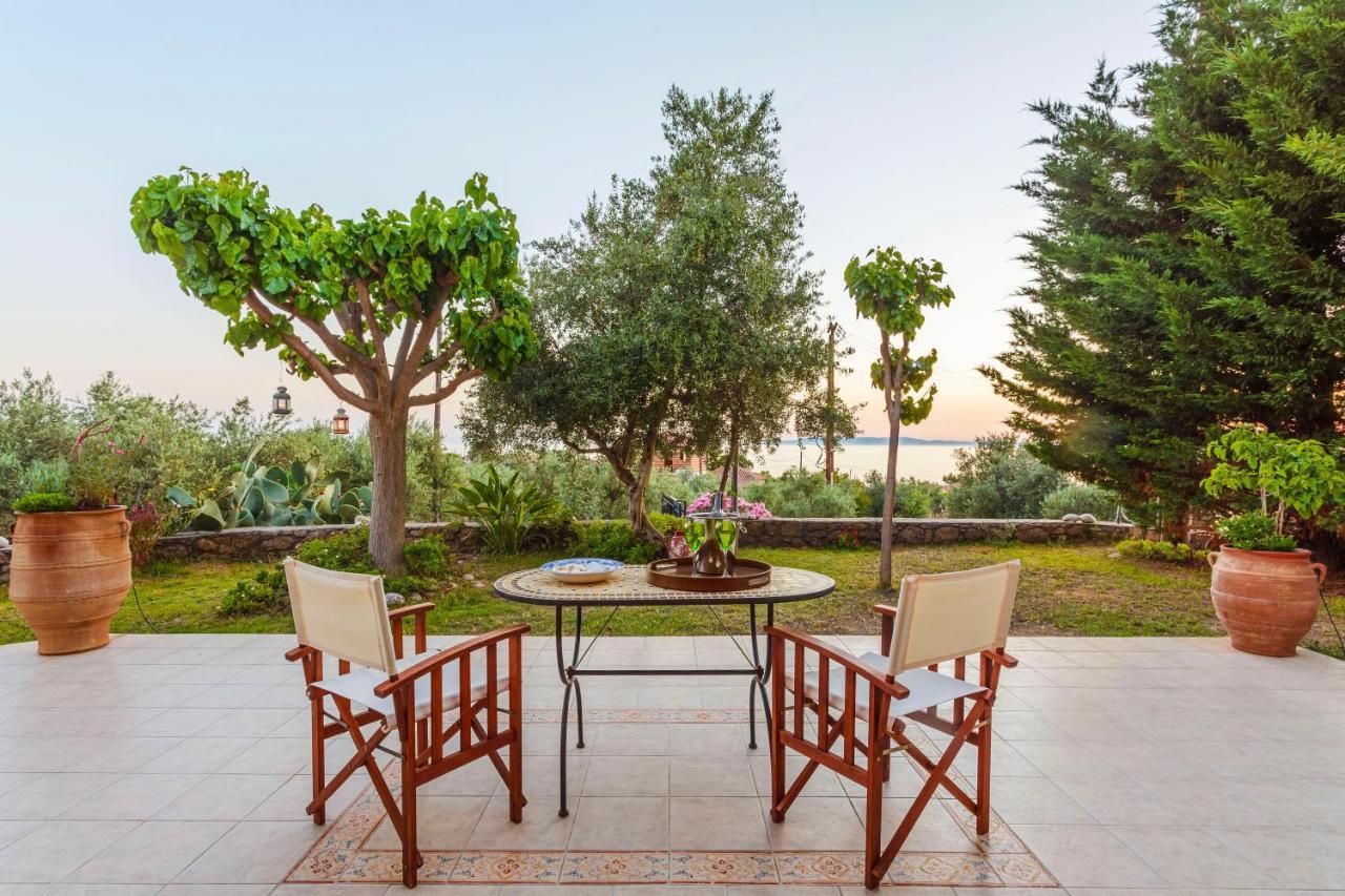 Lavender Garden Retreat - Secluded Seaside Getaway Apartamento Kotronion  Exterior foto